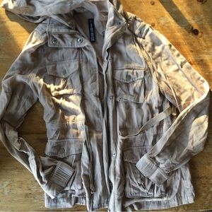 Design Lab tan cargo jacket. Light weight.